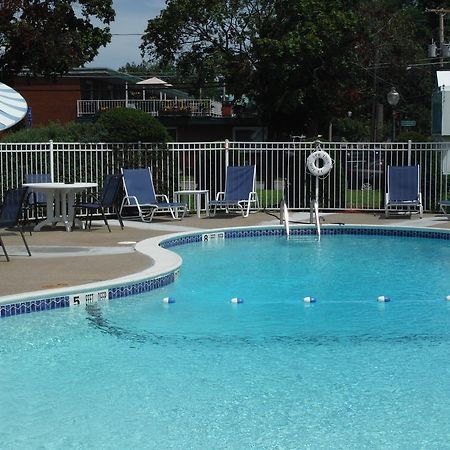 The Springs Motel Saratoga Springs Exteriör bild