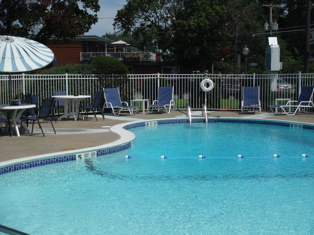 The Springs Motel Saratoga Springs Exteriör bild